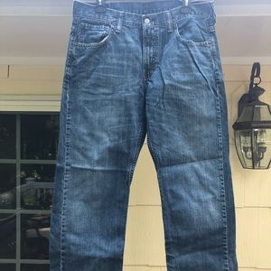 Levi’s Men’s jeans, style 569, size 32/32